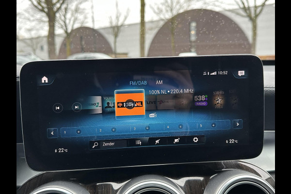 ☞ Mercedes-Benz GLC-klasse 300e 4MATIC Premium Plus PHEV PLUG-IN HYBRIDE | MEGA VETTE AUTO | PANORAMA DAK | 20INCH | CAMERA | ELEKTRISCHE KLEP | KEYLESS ENTRY + START | DODEHOEK | RIJKLAAR + 12 MND BOVAG GARANTIE!