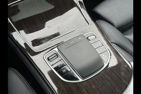 ☞ Mercedes-Benz GLC-klasse 300e 4MATIC Premium Plus PHEV PLUG-IN HYBRIDE | MEGA VETTE AUTO | PANORAMA DAK | 20INCH | CAMERA | ELEKTRISCHE KLEP | KEYLESS ENTRY + START | DODEHOEK | RIJKLAAR + 12 MND BOVAG GARANTIE!
