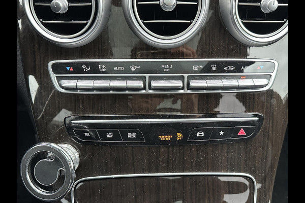 ☞ Mercedes-Benz GLC-klasse 300e 4MATIC Premium Plus PHEV PLUG-IN HYBRIDE | MEGA VETTE AUTO | PANORAMA DAK | 20INCH | CAMERA | ELEKTRISCHE KLEP | KEYLESS ENTRY + START | DODEHOEK | RIJKLAAR + 12 MND BOVAG GARANTIE!