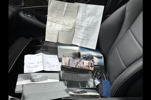 ☞ Mercedes-Benz GLC-klasse 300e 4MATIC Premium Plus PHEV PLUG-IN HYBRIDE | MEGA VETTE AUTO | PANORAMA DAK | 20INCH | CAMERA | ELEKTRISCHE KLEP | KEYLESS ENTRY + START | DODEHOEK | RIJKLAAR + 12 MND BOVAG GARANTIE!