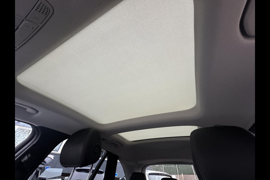 ☞ Mercedes-Benz GLC-klasse 300e 4MATIC Premium Plus PHEV PLUG-IN HYBRIDE | MEGA VETTE AUTO | PANORAMA DAK | 20INCH | CAMERA | ELEKTRISCHE KLEP | KEYLESS ENTRY + START | DODEHOEK | RIJKLAAR + 12 MND BOVAG GARANTIE!