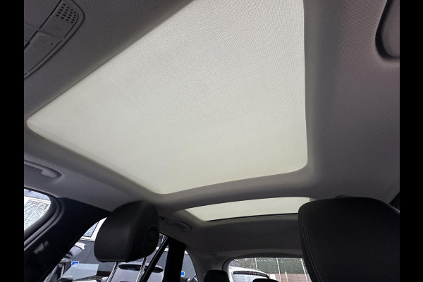 ☞ Mercedes-Benz GLC-klasse 300e 4MATIC Premium Plus PHEV PLUG-IN HYBRIDE | MEGA VETTE AUTO | PANORAMA DAK | 20INCH | CAMERA | ELEKTRISCHE KLEP | KEYLESS ENTRY + START | DODEHOEK | RIJKLAAR + 12 MND BOVAG GARANTIE!