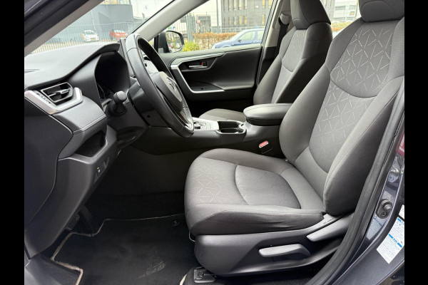 Toyota RAV4 2.5 Hybrid AWD Business