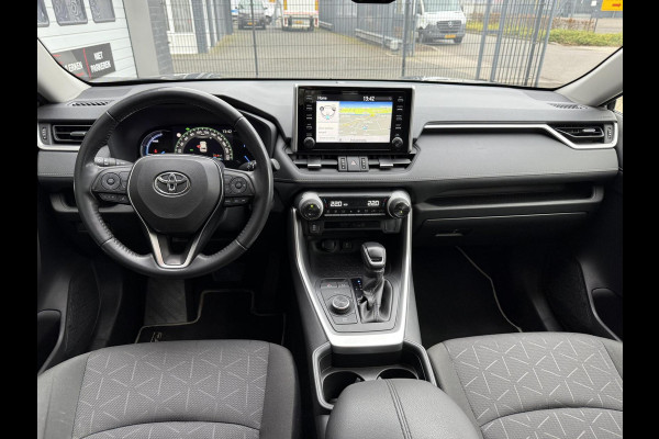 Toyota RAV4 2.5 Hybrid AWD Business