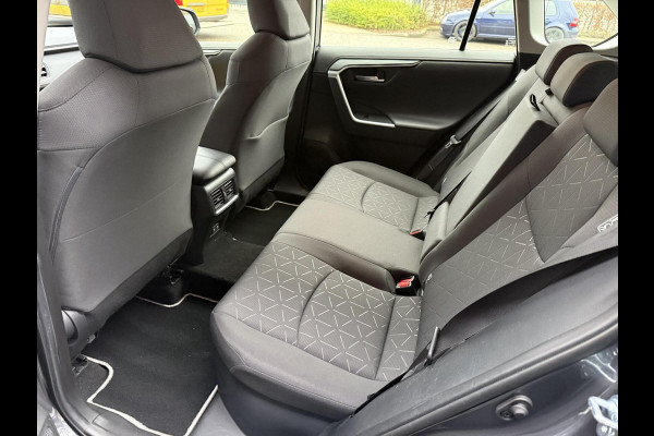 Toyota RAV4 2.5 Hybrid AWD Business