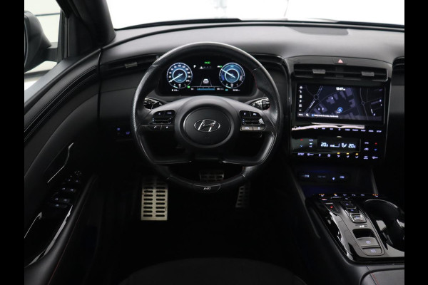 Hyundai Tucson 1.6 T-GDI PHEV N Line Sky 4WD | Panoramadak | Leder/Alcantara | Stoelverwarming | Camera | Carplay | Stuurverwarming | Keyless | Full LED | Navigatie | 19'' lichtmetalen velgen | Plug In