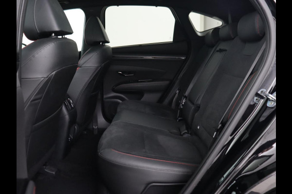 Hyundai Tucson 1.6 T-GDI PHEV N Line Sky 4WD | Panoramadak | Leder/Alcantara | Stoelverwarming | Camera | Carplay | Stuurverwarming | Keyless | Full LED | Navigatie | 19'' lichtmetalen velgen | Plug In