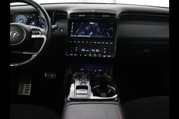 Hyundai Tucson 1.6 T-GDI PHEV N Line Sky 4WD | Panoramadak | Leder/Alcantara | Stoelverwarming | Camera | Carplay | Stuurverwarming | Keyless | Full LED | Navigatie | 19'' lichtmetalen velgen | Plug In