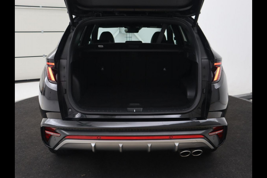 Hyundai Tucson 1.6 T-GDI PHEV N Line Sky 4WD | Panoramadak | Leder/Alcantara | Stoelverwarming | Camera | Carplay | Stuurverwarming | Keyless | Full LED | Navigatie | 19'' lichtmetalen velgen | Plug In