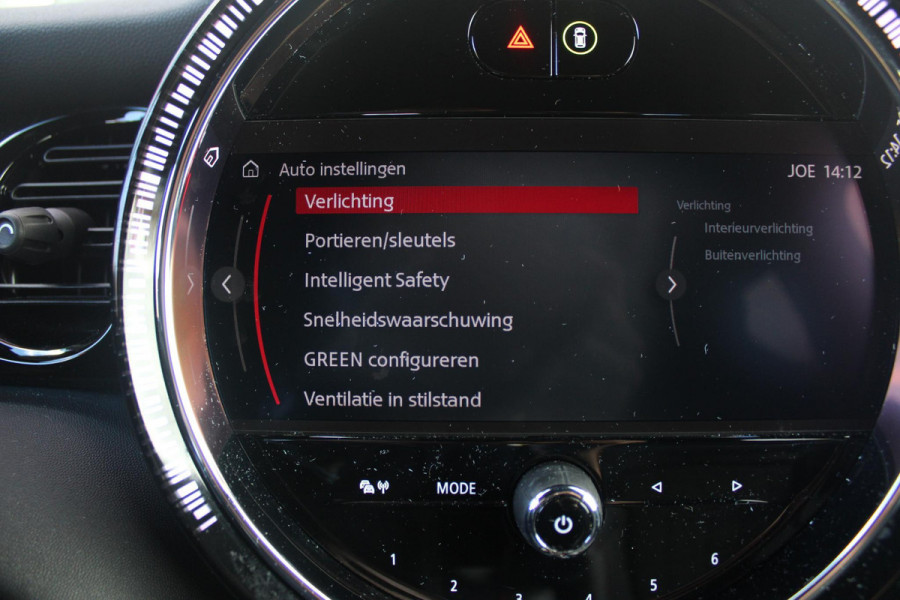 MINI Cooper 1.5 Cooper 136PK JOHN COOPER WORKS | AUTOMAAT | NAVIGATIE 8,8'' | DRAADLOOS APPLE CARPLAY | SFEERVERLICHTING | 17'' JCW VIJF DUBBELSPAAKS VELGEN IN GLOSS BLACK | JCW VOOR EN ACHTERBUMPER | JCW SPORTSTOELEN MET LEER/ALCATARA | JCW DORPEL INSTAPLIJSTEN | JCW STUURWIEL | FULL LED KOPLAMPEN | UNION JACK LED ACHTERVERLICHTING | ELEKTRISCH INKLAPBARE BUITENSPIEGELS | DIGITALE COCKPIT |