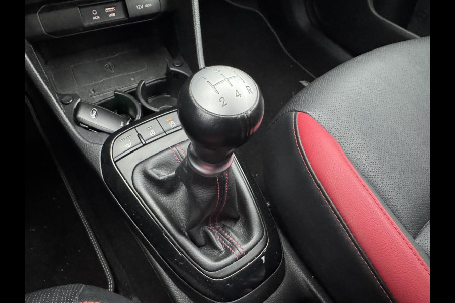 Kia Picanto 1.2 CVVT GT-Line | Navigatie | Camera | DAB | Lichtmetalen Velgen | Stoelverwarming | Climate Control |