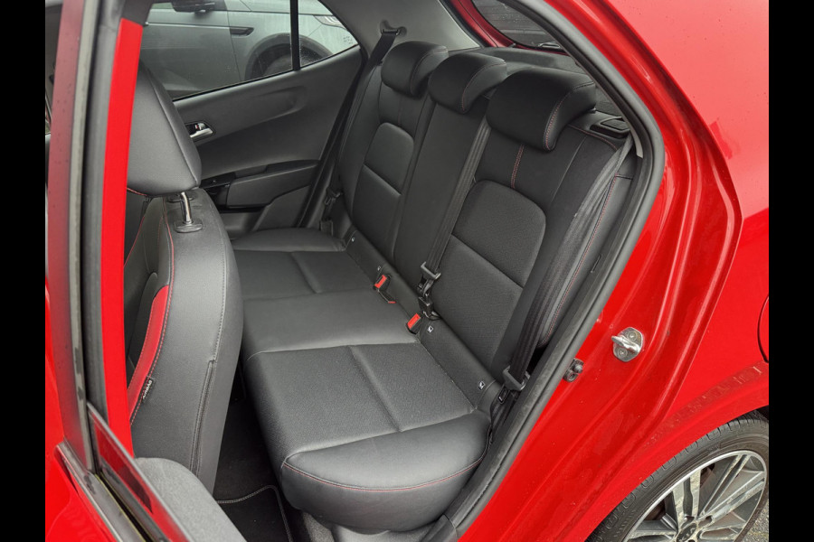 Kia Picanto 1.2 CVVT GT-Line | Navigatie | Camera | DAB | Lichtmetalen Velgen | Stoelverwarming | Climate Control |