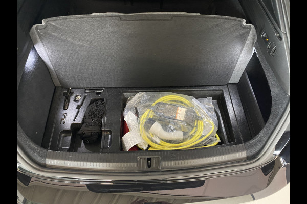 Volkswagen Arteon Shooting Brake 1.4 TSI eHybrid R-Line Business+ Panoramadak / Trekhaak  /Camera / Apple carplay