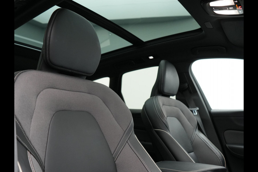 Volvo XC60 T6 AWD R-Design Plug In Hybrid Long Range Nieuw Model 350pk Dealer O.H. PHEV | Panodak | Adaptive Cruise | Camera | Lederen Sportstoelen Memory & Verwarmd | Google Assistent | Apple Carplay | Keyless | Virtual | 21"L.M | DAB |