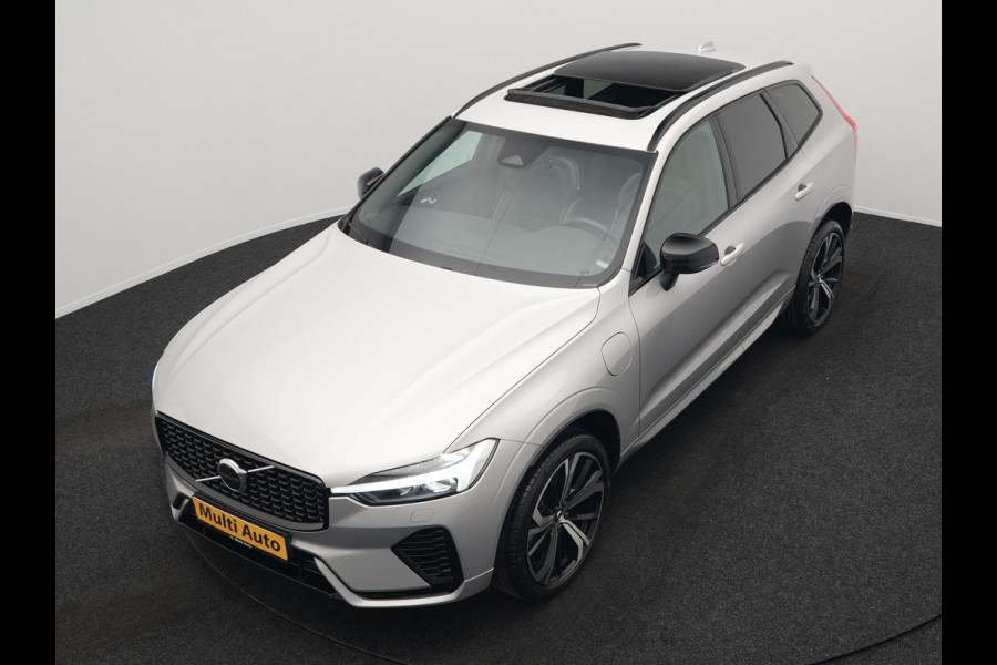 Volvo XC60 T6 AWD R-Design Plug In Hybrid Long Range Nieuw Model 350pk Dealer O.H. PHEV | Panodak | Adaptive Cruise | Camera | Lederen Sportstoelen Memory & Verwarmd | Google Assistent | Apple Carplay | Keyless | Virtual | 21"L.M | DAB |