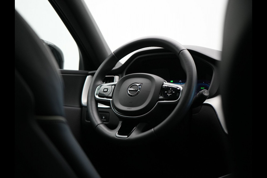 Volvo XC60 T6 AWD R-Design Plug In Hybrid Long Range Nieuw Model 350pk Dealer O.H. PHEV | Panodak | Adaptive Cruise | Camera | Lederen Sportstoelen Memory & Verwarmd | Google Assistent | Apple Carplay | Keyless | Virtual | 21"L.M | DAB |