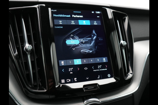 Volvo XC60 T6 AWD R-Design Plug In Hybrid Long Range Nieuw Model 350pk Dealer O.H. PHEV | Panodak | Adaptive Cruise | Camera | Lederen Sportstoelen Memory & Verwarmd | Google Assistent | Apple Carplay | Keyless | Virtual | 21"L.M | DAB |