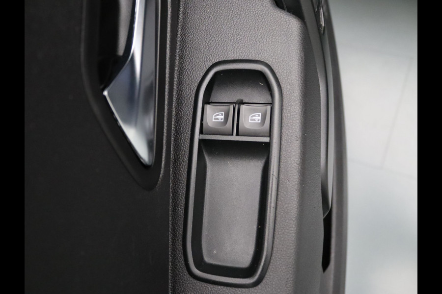 Dacia Duster 100pk TCe Prestige Camera | Cruise | Navi | Parkeersens. achter | Stoelverw.