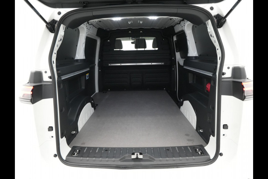 Volkswagen ID. Buzz Cargo 77 kWh 204pk Navigatie Wegkl. trekhaak Camera Carplay