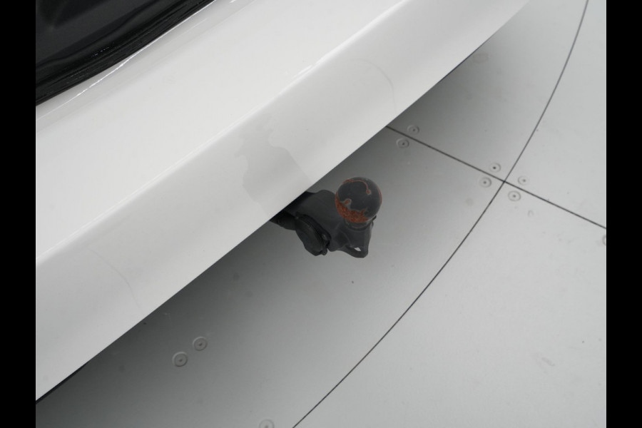 Volkswagen ID. Buzz Cargo 77 kWh 204pk Navigatie Wegkl. trekhaak Camera Carplay