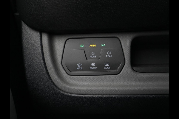 Volkswagen ID. Buzz Cargo 77 kWh 204pk Navigatie Wegkl. trekhaak Camera Carplay