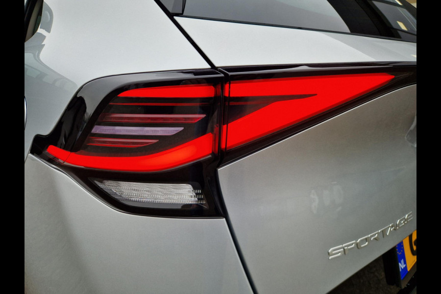 Kia Sportage 1.6 T-GDi Hybrid DynamicPlusLine | Pano | Dodehoek | Stoelverwarming | LED | Camera | Cruise |