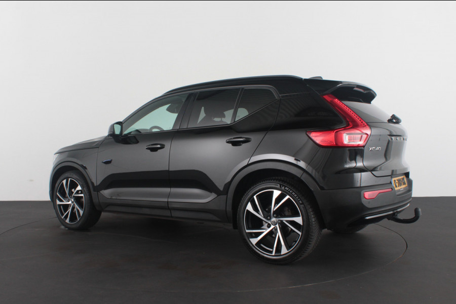 Volvo XC40 1.5 T3 R-Design > 163pk/Trekhaak (Afnb)/20 inch/ all season banden