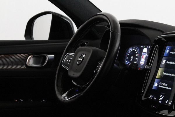 Volvo XC40 1.5 T3 R-Design > 163pk/Trekhaak (Afnb)/20 inch/ all season banden