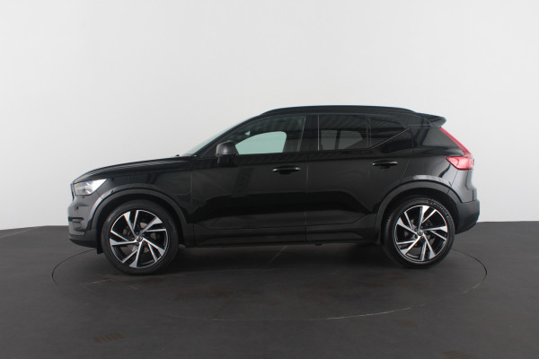 Volvo XC40 1.5 T3 R-Design > 163pk/Trekhaak (Afnb)/20 inch/ all season banden