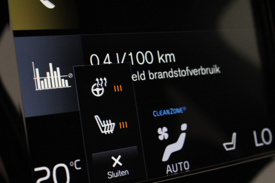 Volvo XC40 1.5 T3 R-Design > 163pk/Trekhaak (Afnb)/20 inch/ all season banden