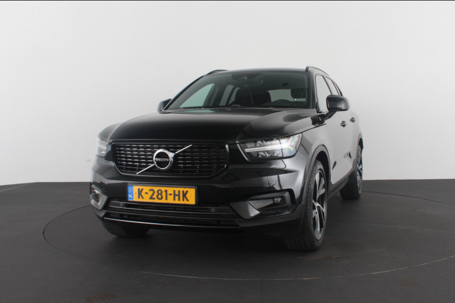 Volvo XC40 1.5 T3 R-Design > 163pk/Trekhaak (Afnb)/20 inch/ all season banden