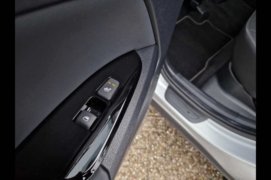 Kia Sportage 1.6 T-GDi Hybrid DynamicPlusLine | Pano | Dodehoek | Stoelverwarming | LED | Camera | Cruise |