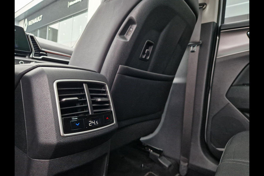 Kia Sportage 1.6 T-GDi Hybrid DynamicPlusLine | Pano | Dodehoek | Stoelverwarming | LED | Camera | Cruise |