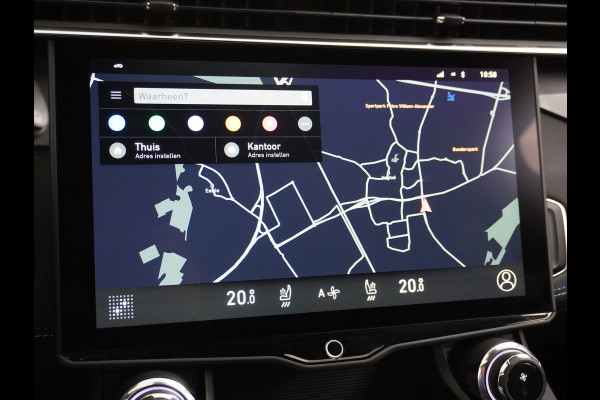 Lynk & Co 01 AUT-7 261pk PHEV Zwarte-Hemel Pano-Schuifdak Lmv 20" 360°Camera Apple Carplay Android Auto Adap.Cruise Navi Pdc Ecc Keyless Led  Elek.Memory.Stoel File assistent Dodehoek detector Elektrisch bedienbare achterklep Rijstrooksensor Wifi Verkeersbord detectie 425Nm koppel 3,7kw laadvermogen 1.800KG-Trekvermogen! €44.880 Nieuwprijs 1e Eigenaar Origineel NLse auto!