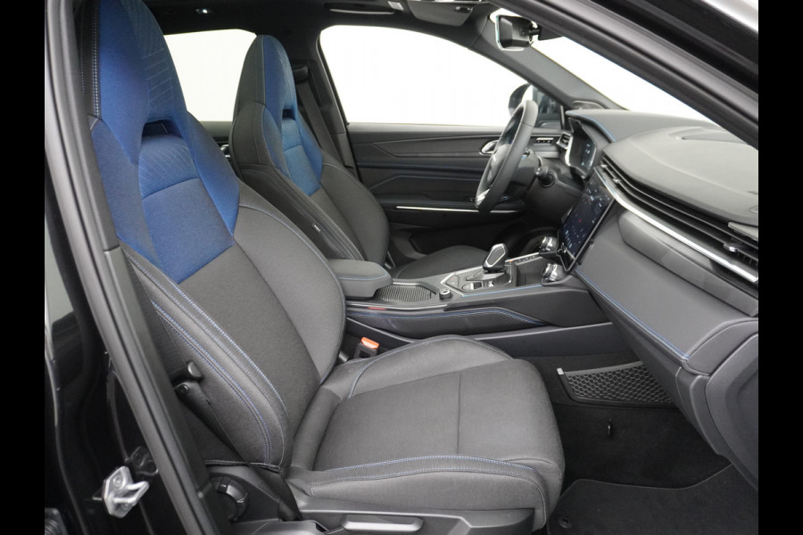 Lynk & Co 01 AUT-7 261pk PHEV Zwarte-Hemel Pano-Schuifdak Lmv 20" 360°Camera Apple Carplay Android Auto Adap.Cruise Navi Pdc Ecc Keyless Led  Elek.Memory.Stoel File assistent Dodehoek detector Elektrisch bedienbare achterklep Rijstrooksensor Wifi Verkeersbord detectie 425Nm koppel 3,7kw laadvermogen 1.800KG-Trekvermogen! €44.880 Nieuwprijs 1e Eigenaar Origineel NLse auto!