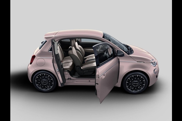 Fiat 500E 3+1 La Prima 42 kWh | 17% Bijtelling | Clima | Cruise | Leder | 17" | Priv Glass | Winter Pack | JBL Sound | BSM | Apple Carplay