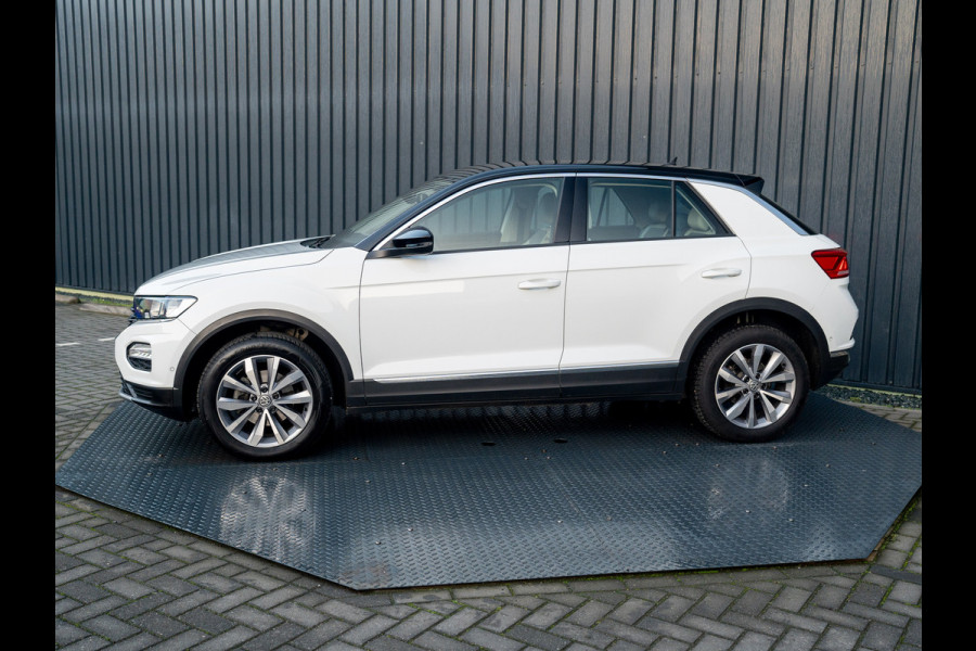 Volkswagen T-Roc 1.5 TSI 150Pk DSG Sport | Camera | Trekhaak afnb. | Leder | Stoelverw. | Side Assist | Prijs Rijklaar!!