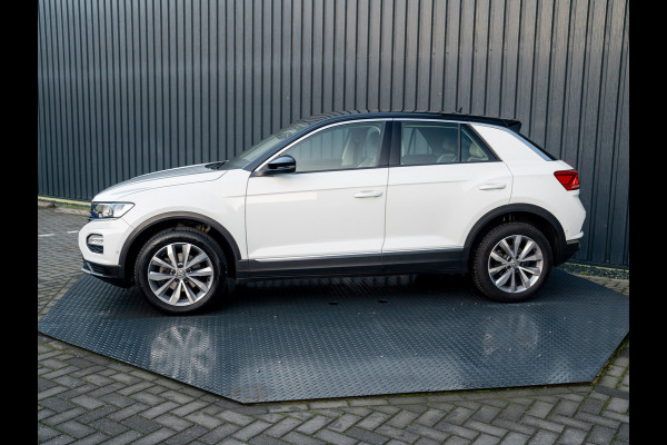 Volkswagen T-Roc 1.5 TSI 150Pk DSG Sport | Camera | Trekhaak afnb. | Leder | Stoelverw. | Side Assist | Prijs Rijklaar!!