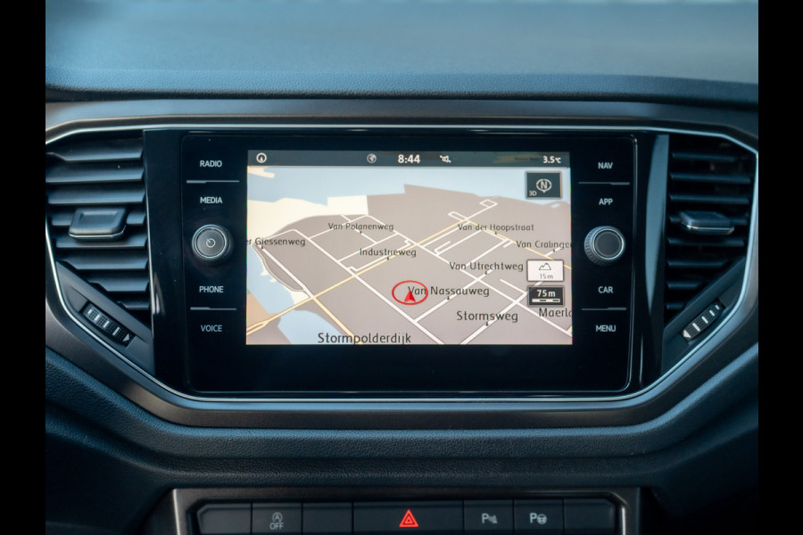 Volkswagen T-Roc 1.5 TSI 150Pk DSG Sport | Camera | Trekhaak afnb. | Leder | Stoelverw. | Side Assist | Prijs Rijklaar!!