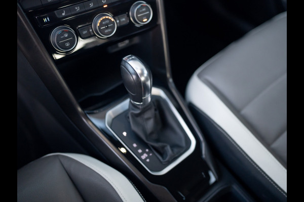 Volkswagen T-Roc 1.5 TSI 150Pk DSG Sport | Camera | Trekhaak afnb. | Leder | Stoelverw. | Side Assist | Prijs Rijklaar!!