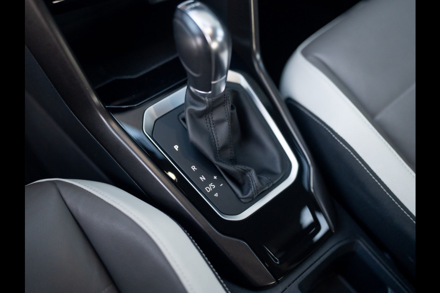 Volkswagen T-Roc 1.5 TSI 150Pk DSG Sport | Camera | Trekhaak afnb. | Leder | Stoelverw. | Side Assist | Prijs Rijklaar!!