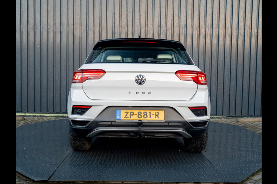 Volkswagen T-Roc 1.5 TSI 150Pk DSG Sport | Camera | Trekhaak afnb. | Leder | Stoelverw. | Side Assist | Prijs Rijklaar!!