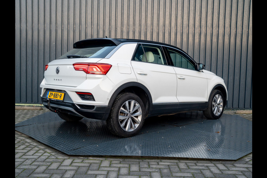 Volkswagen T-Roc 1.5 TSI 150Pk DSG Sport | Camera | Trekhaak afnb. | Leder | Stoelverw. | Side Assist | Prijs Rijklaar!!