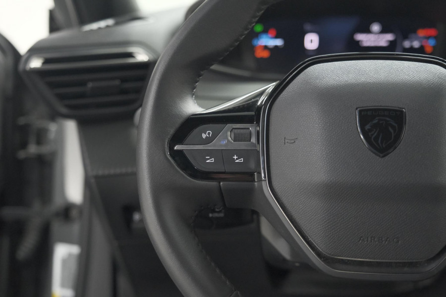 Peugeot 2008 PureTech 100 Allure | Camera | Navigatie | Parkeersensoren | Apple Carplay