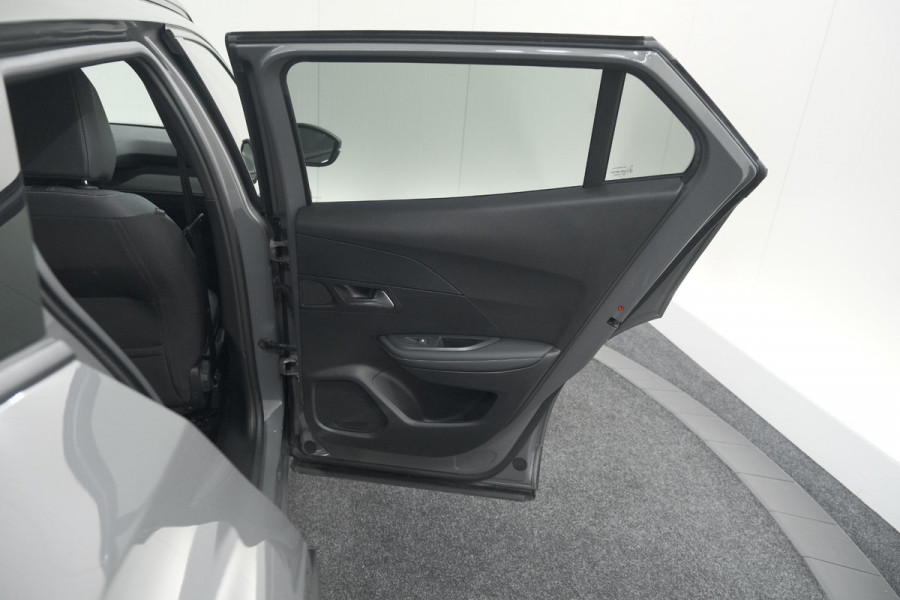 Peugeot 2008 PureTech 100 Allure | Camera | Navigatie | Parkeersensoren | Apple Carplay