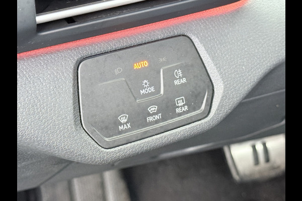 Volkswagen ID.4 Max 77kWh W-pomp Trekhaak Camera Lmv 20" Adap.Cruise + stop&go Apple Carplay Android Auto Navi Ecc Pdc SOH 92% Led Privacy Glas DAB File assistent Matrix Led Keyless Origineel Nederlandse Auto