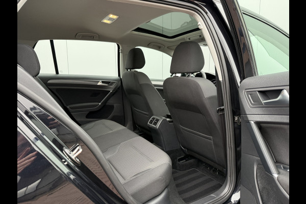 Volkswagen Golf 1.5 TSI ACT 130pk | Pano dak | Full Led
