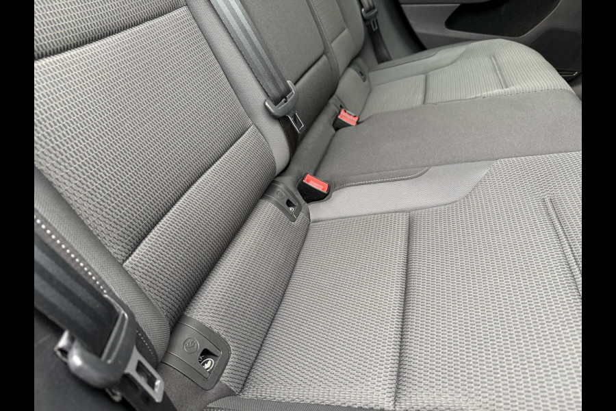 Volkswagen Golf 1.5 TSI ACT 130pk | Pano dak | Full Led