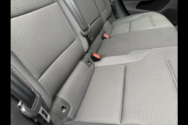 Volkswagen Golf 1.5 TSI ACT 130pk | Pano dak | Full Led