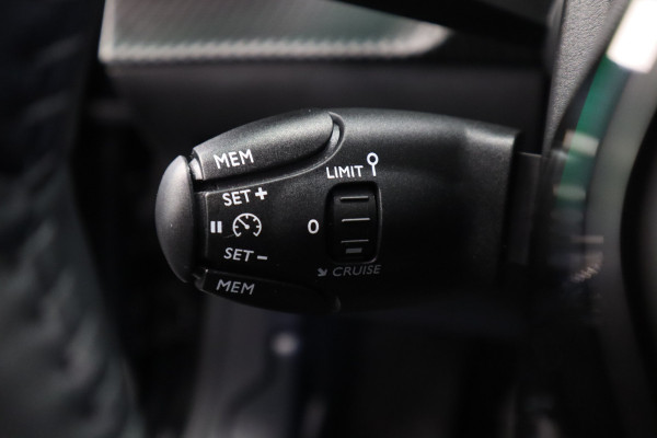 Peugeot 208 1.2 PureTech Allure Pack Camera Led Ecc Cruise 16"LM Carplay